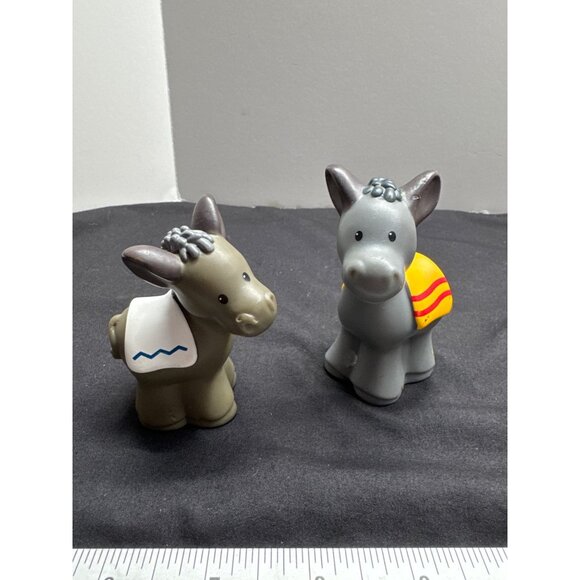 Fisher Price Little People Nativity Donkey Figures Set Of 2 0716MTN 2002 Replace - Picture 1 of 7